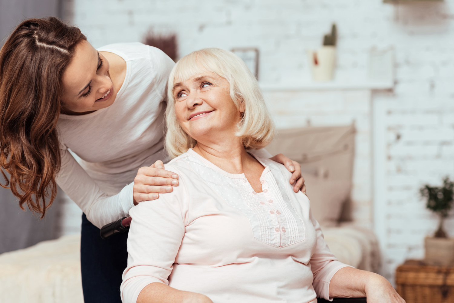 Caregiving tips when making decisions for your Aging Elders’ Care-JoyCare Senior Care Agency